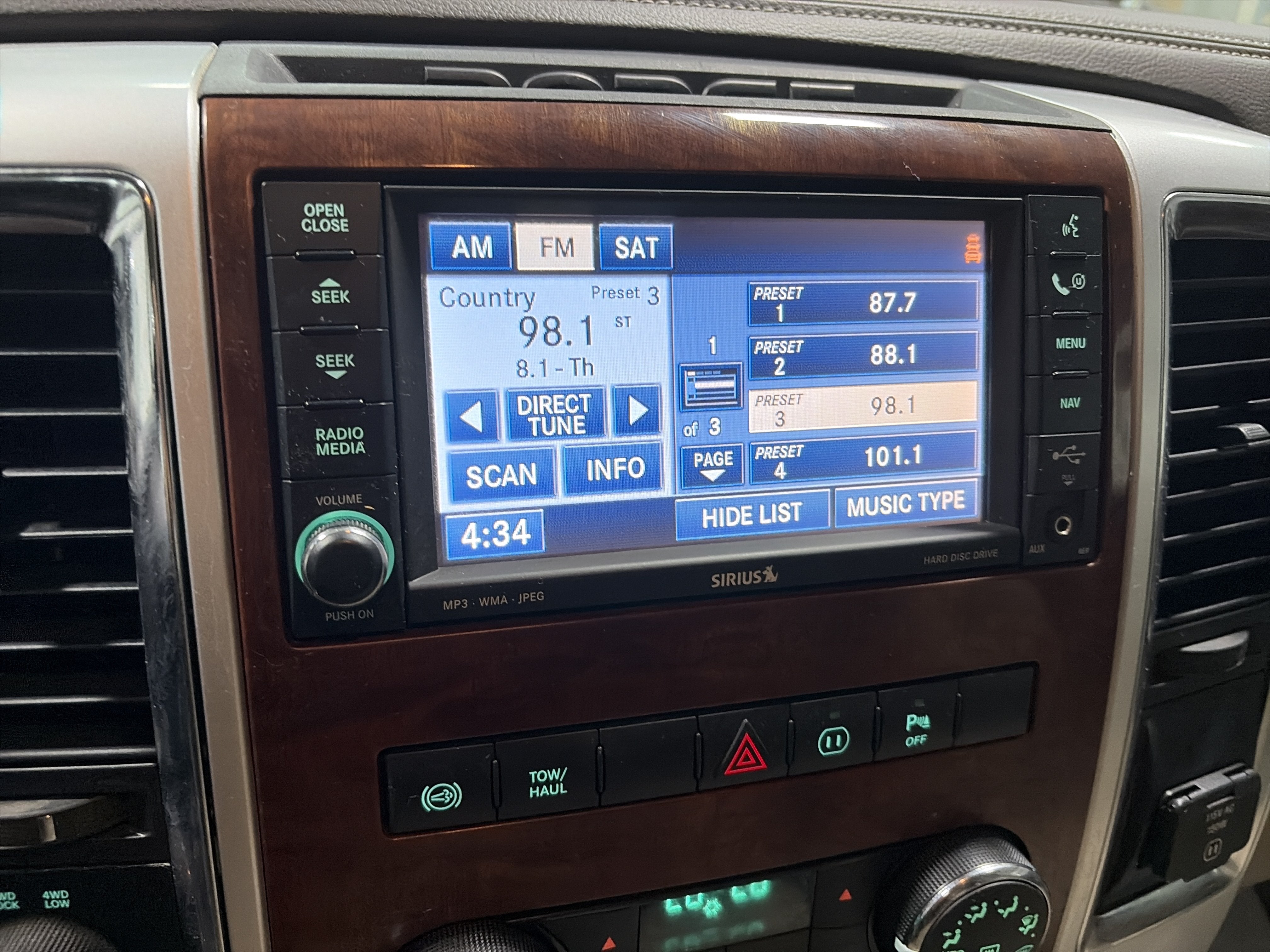 2011 RAM 3500 Laramie