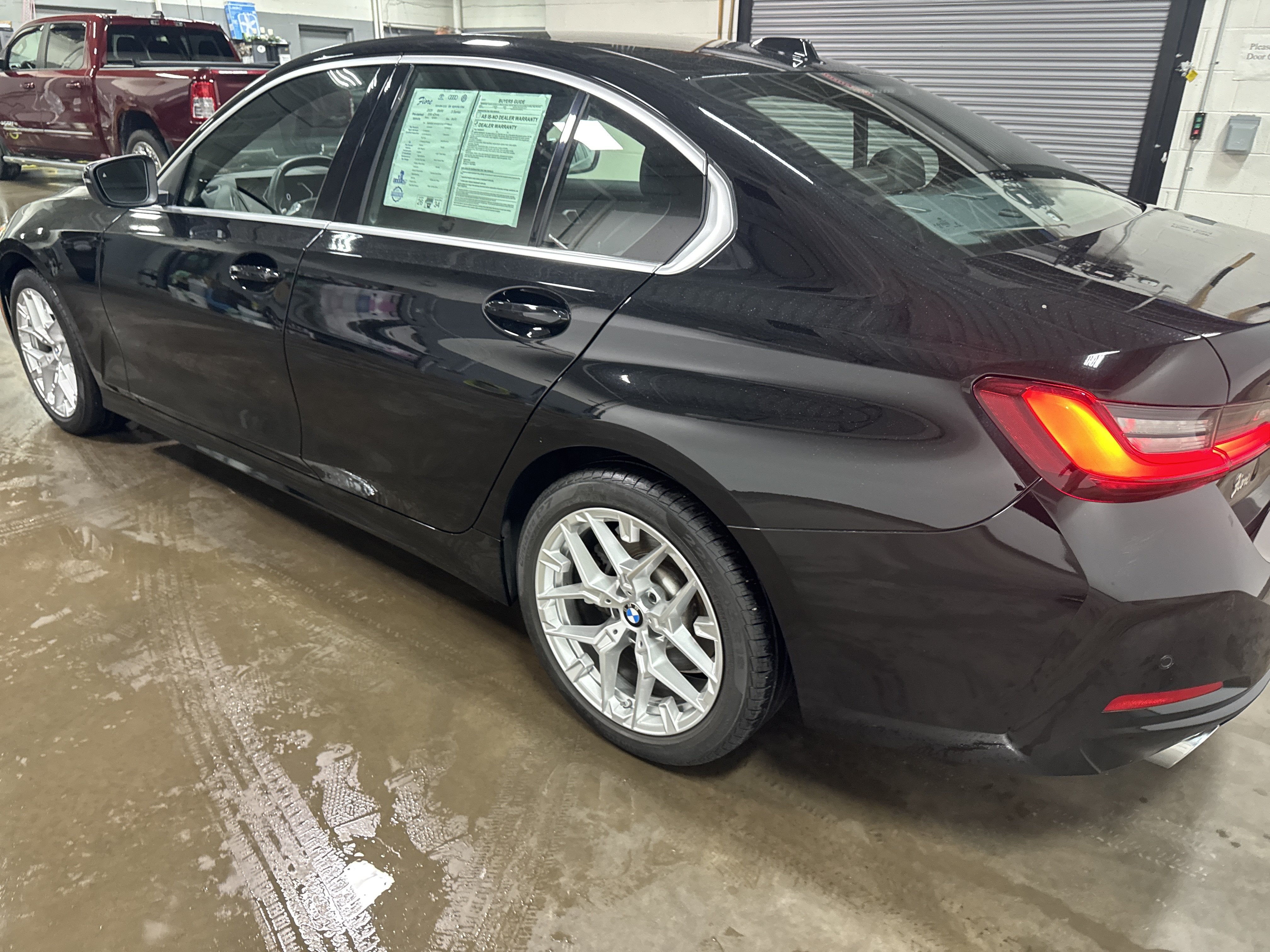 2025 BMW 3 Series 330i xDrive