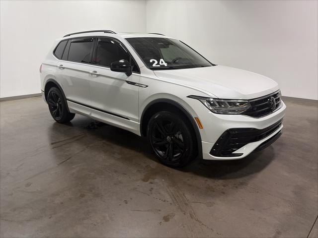 2024 Volkswagen Tiguan SE R-Line Black