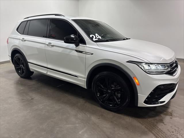 2024 Volkswagen Tiguan SE R-Line Black