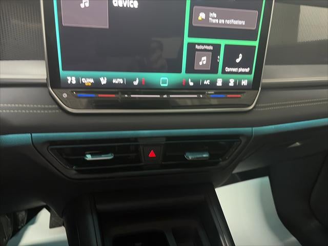 2025 Volkswagen Tiguan SE