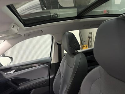 2025 Volkswagen Tiguan SE