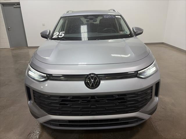 2025 Volkswagen Tiguan SE