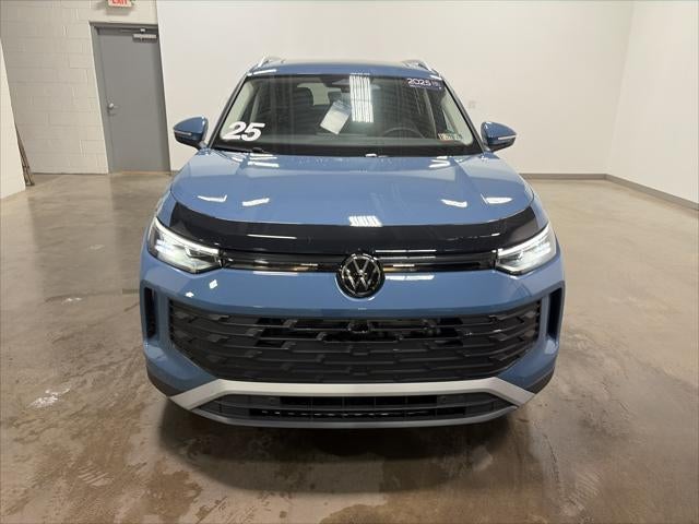 2025 Volkswagen Tiguan SE