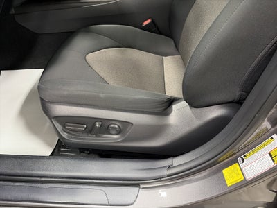 2023 Toyota Camry Hybrid LE