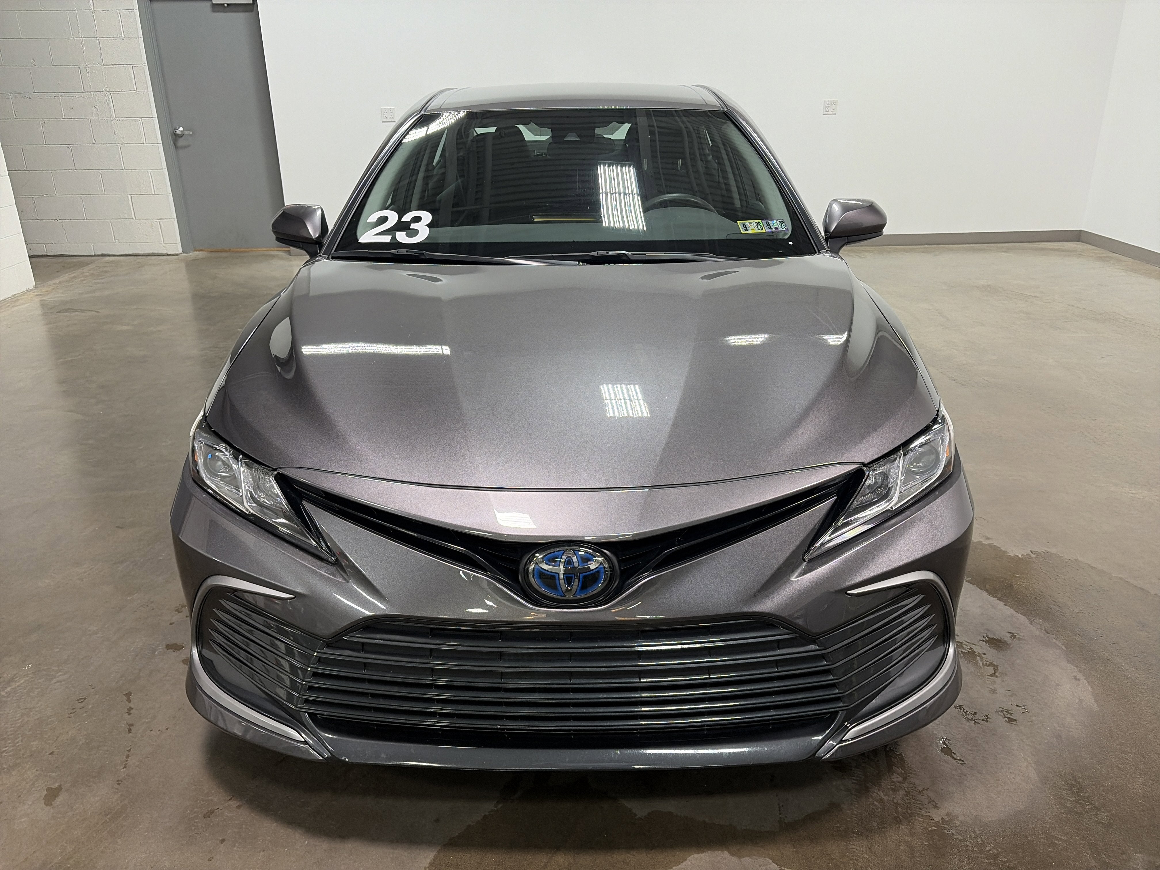 2023 Toyota Camry Hybrid LE