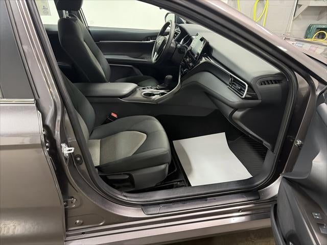 2023 Toyota Camry Hybrid LE