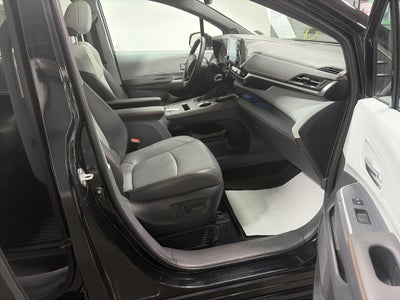 2023 Toyota Sienna XSE