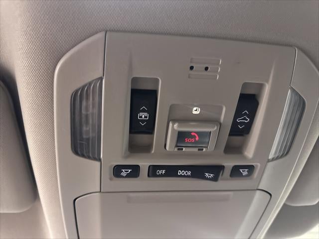 2023 Toyota Highlander Hybrid Platinum