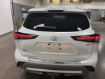 2025 Toyota Highlander Hybrid Platinum