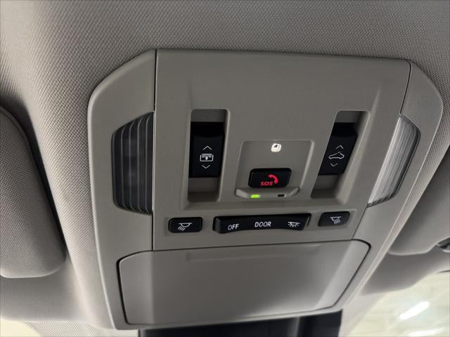 2025 Toyota Highlander Hybrid Platinum