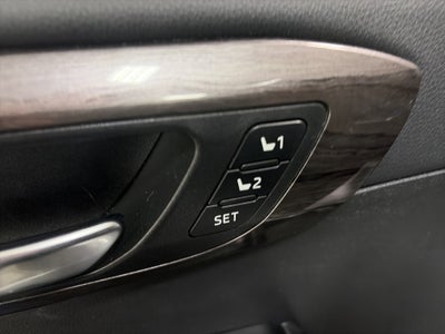 2022 Toyota Highlander Hybrid Platinum