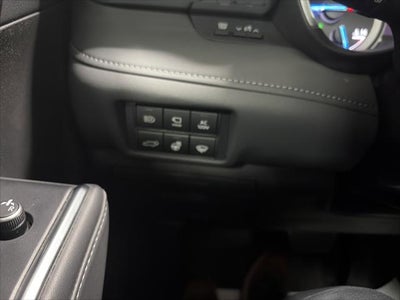 2022 Toyota Highlander Hybrid Platinum