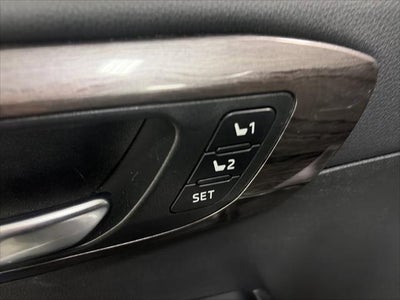 2022 Toyota Highlander Hybrid Platinum