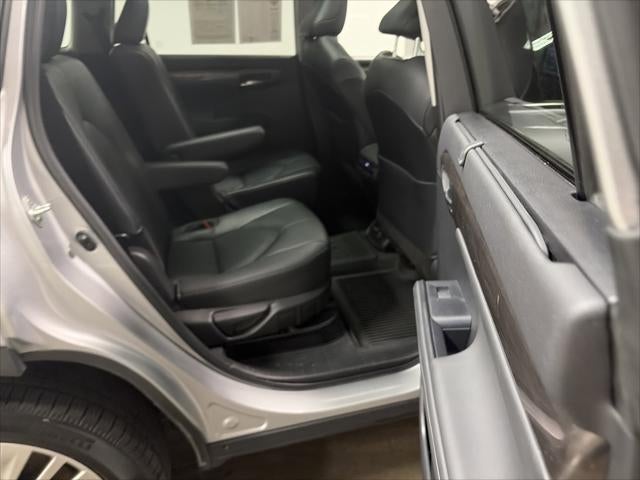 2022 Toyota Highlander Hybrid Platinum