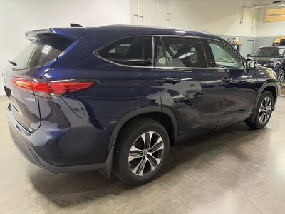 2021 Toyota Highlander Hybrid XLE