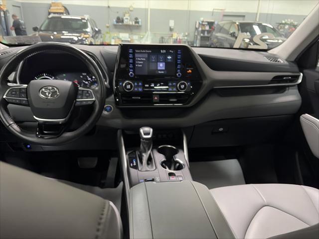 2021 Toyota Highlander Hybrid XLE