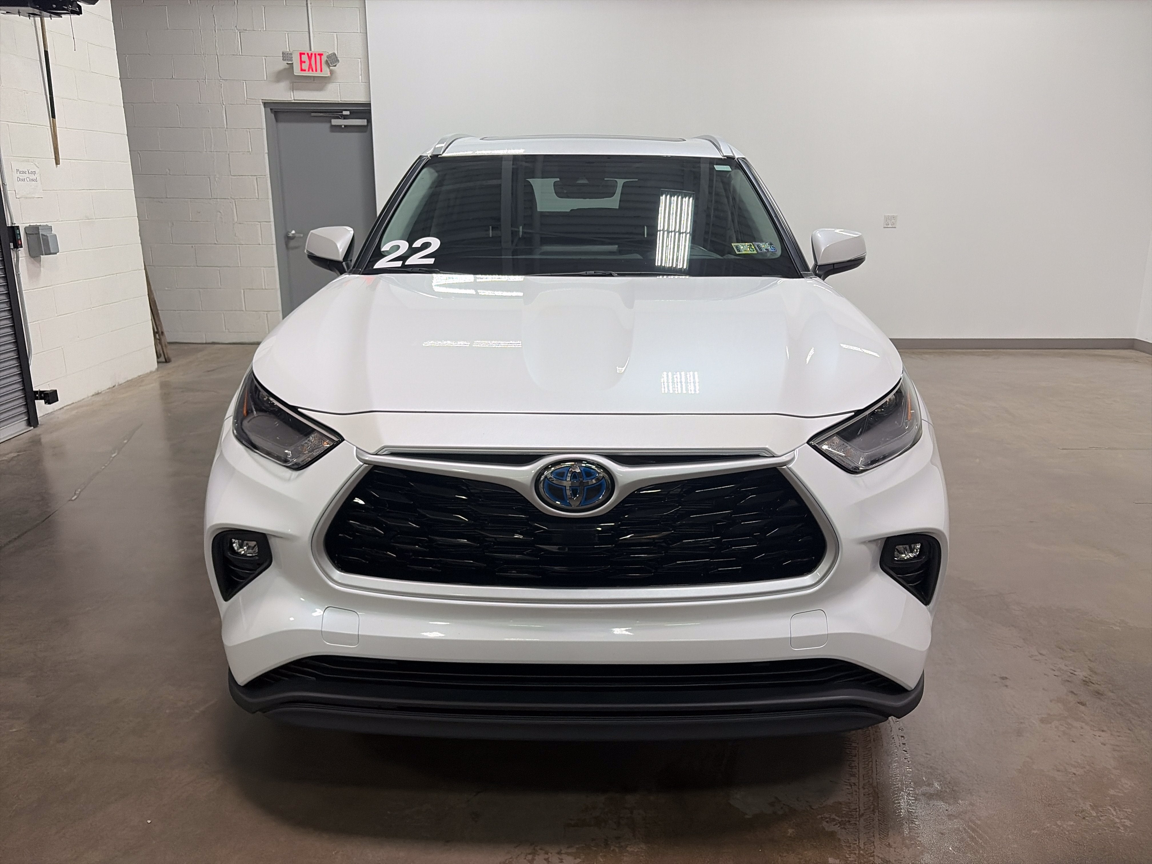 2022 Toyota Highlander Hybrid XLE