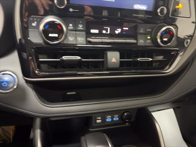 2022 Toyota Highlander Hybrid XLE