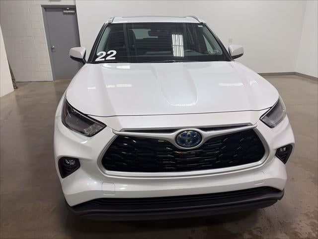 2022 Toyota Highlander Hybrid XLE