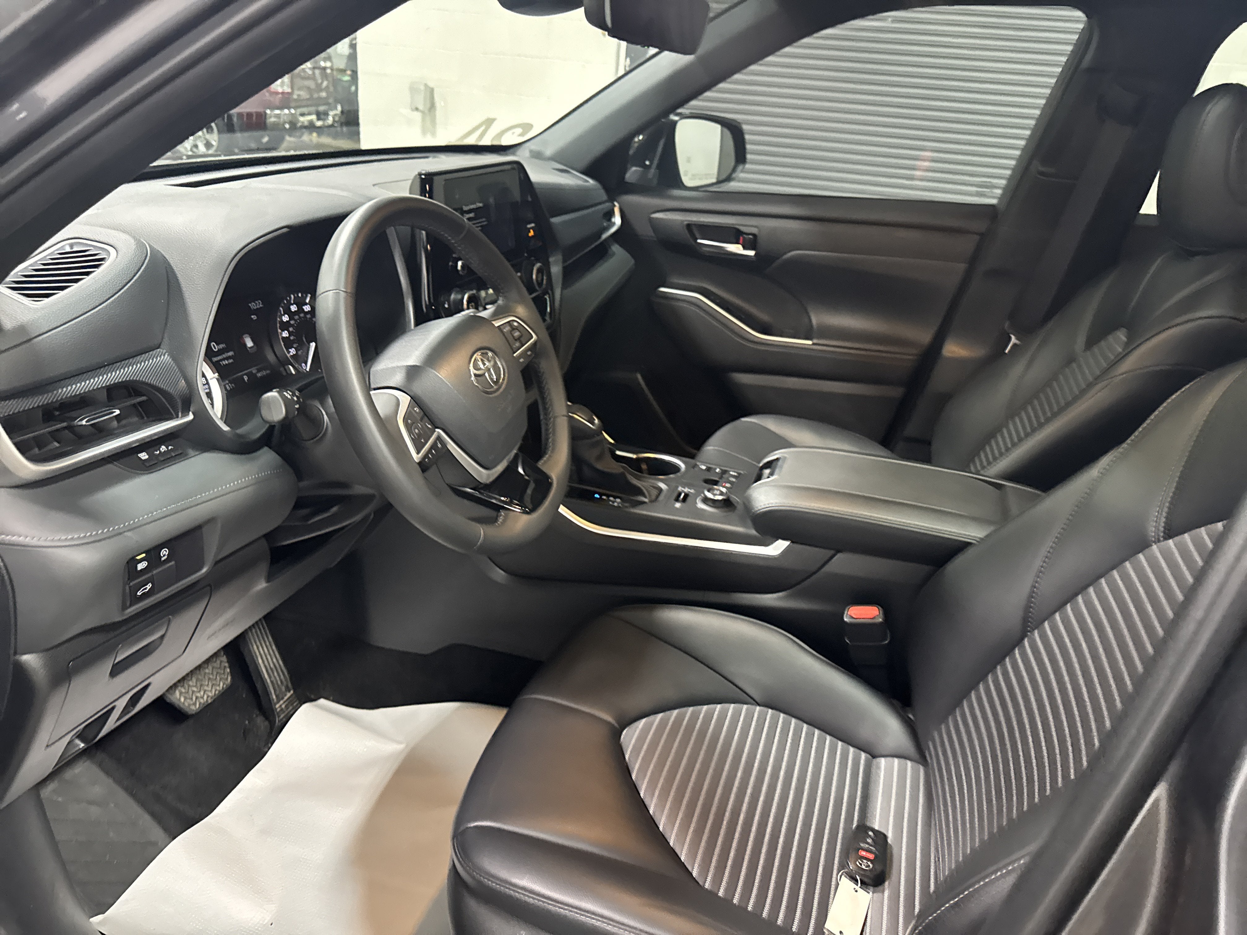 2024 Toyota Highlander XSE