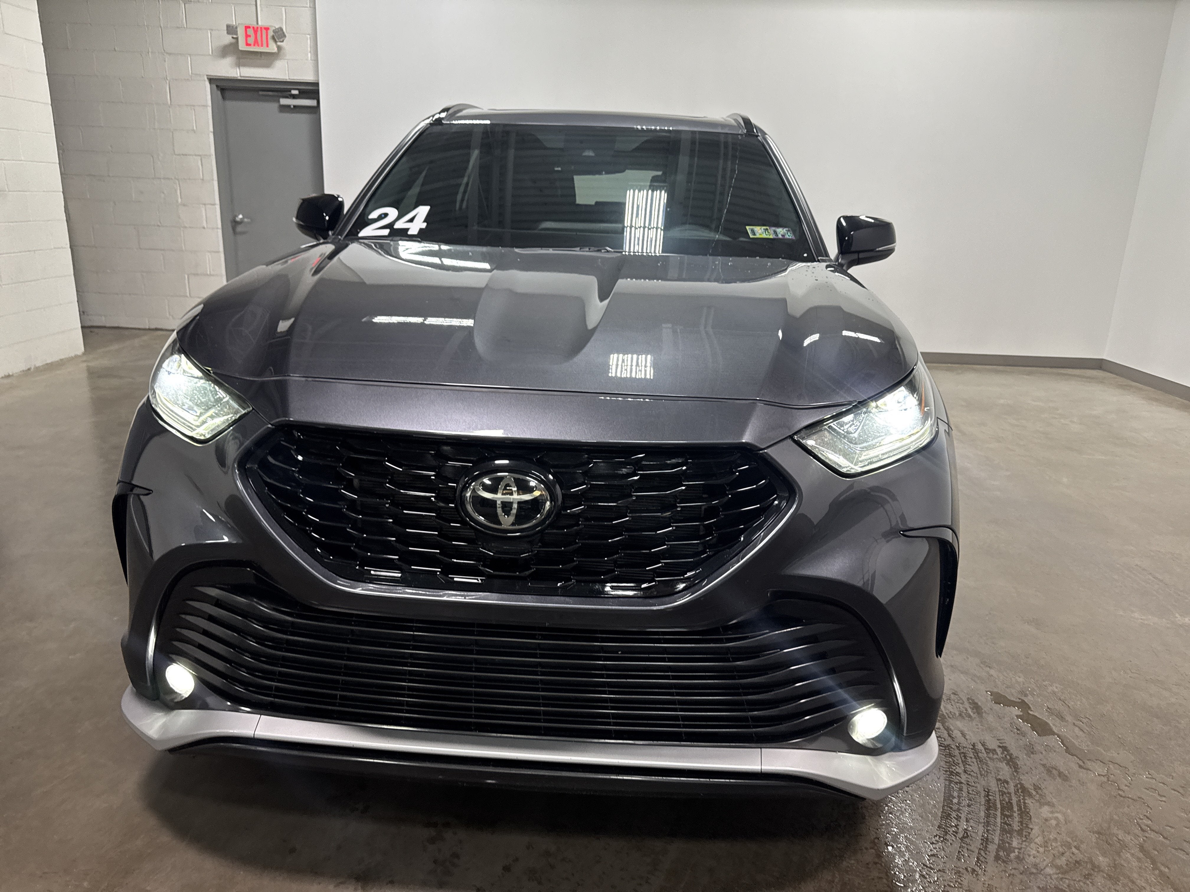2024 Toyota Highlander XSE