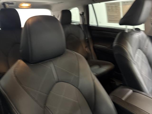 2023 Toyota Highlander Platinum
