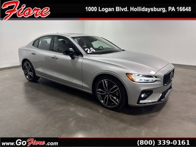 2024 Volvo S60 Core Dark Theme