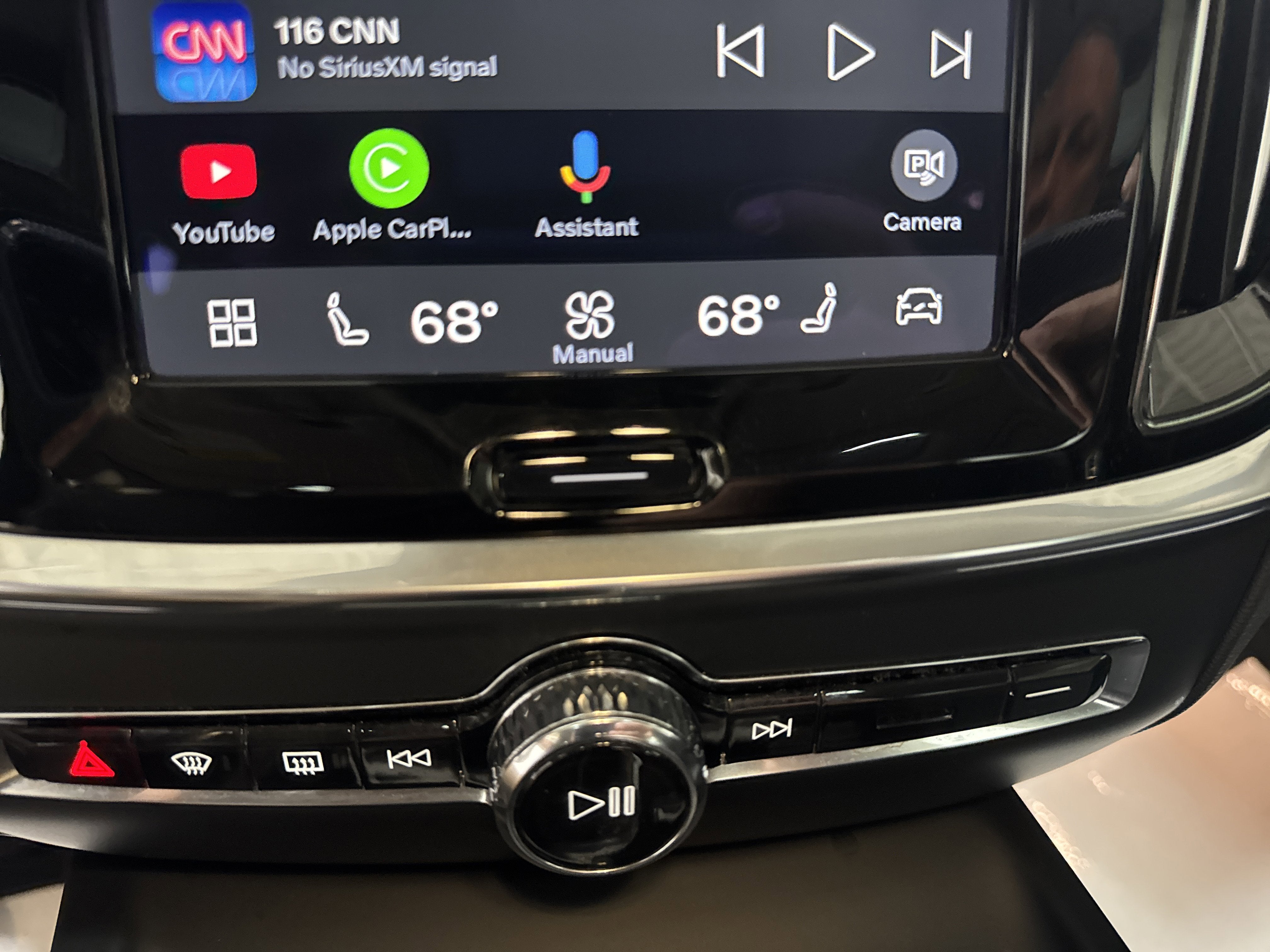 2024 Volvo S60 Core Dark Theme