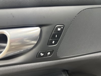 2024 Volvo S60 Core Dark Theme
