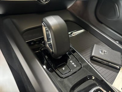 2024 Volvo S60 Core Dark Theme