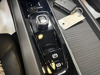 2024 Volvo S60 Core Dark Theme