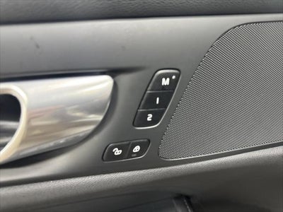 2024 Volvo S60 Core Dark Theme