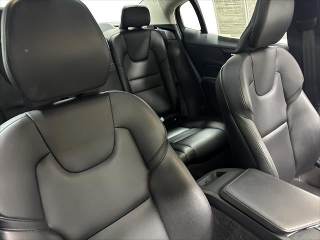 2024 Volvo S60 Core Dark Theme