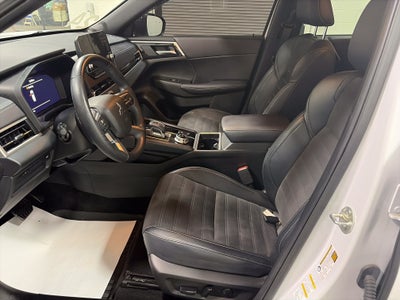 2024 Mitsubishi Outlander SE Black Edition
