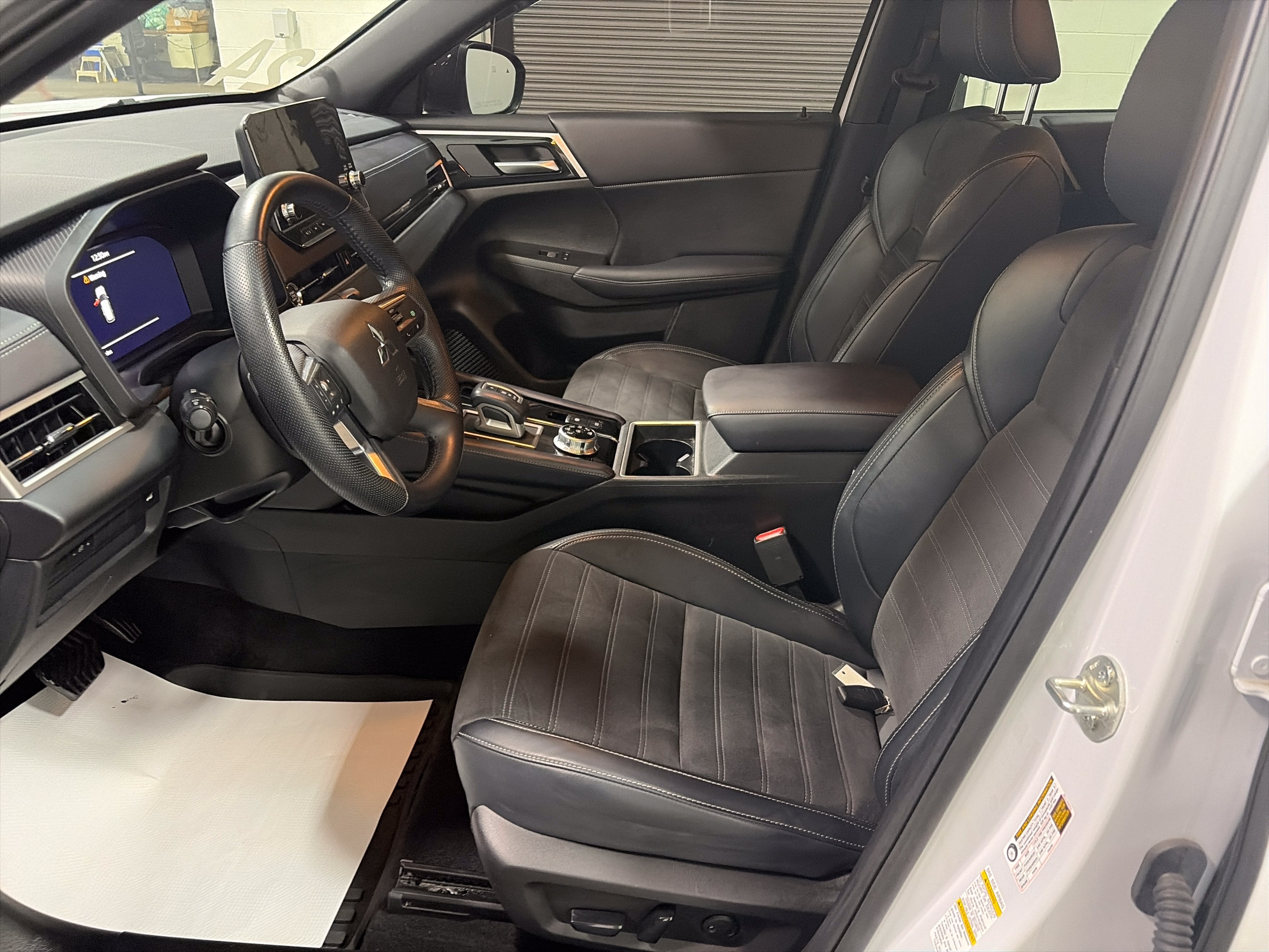 2024 Mitsubishi Outlander SE Black Edition