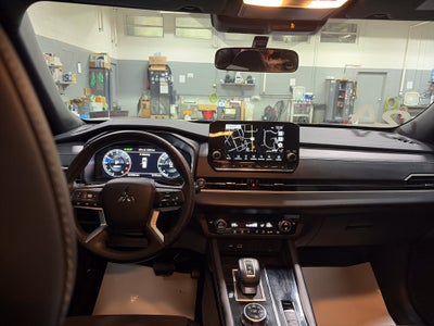 2024 Mitsubishi Outlander SE Black Edition