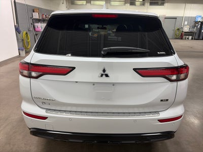 2024 Mitsubishi Outlander SE Black Edition