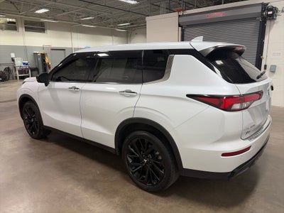 2024 Mitsubishi Outlander SE Black Edition
