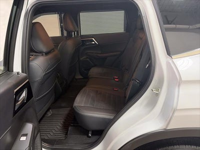 2024 Mitsubishi Outlander SE Black Edition