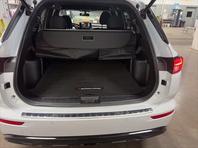2024 Mitsubishi Outlander SE Black Edition