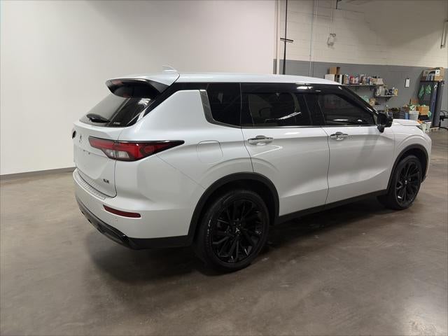 2024 Mitsubishi Outlander SE Black Edition