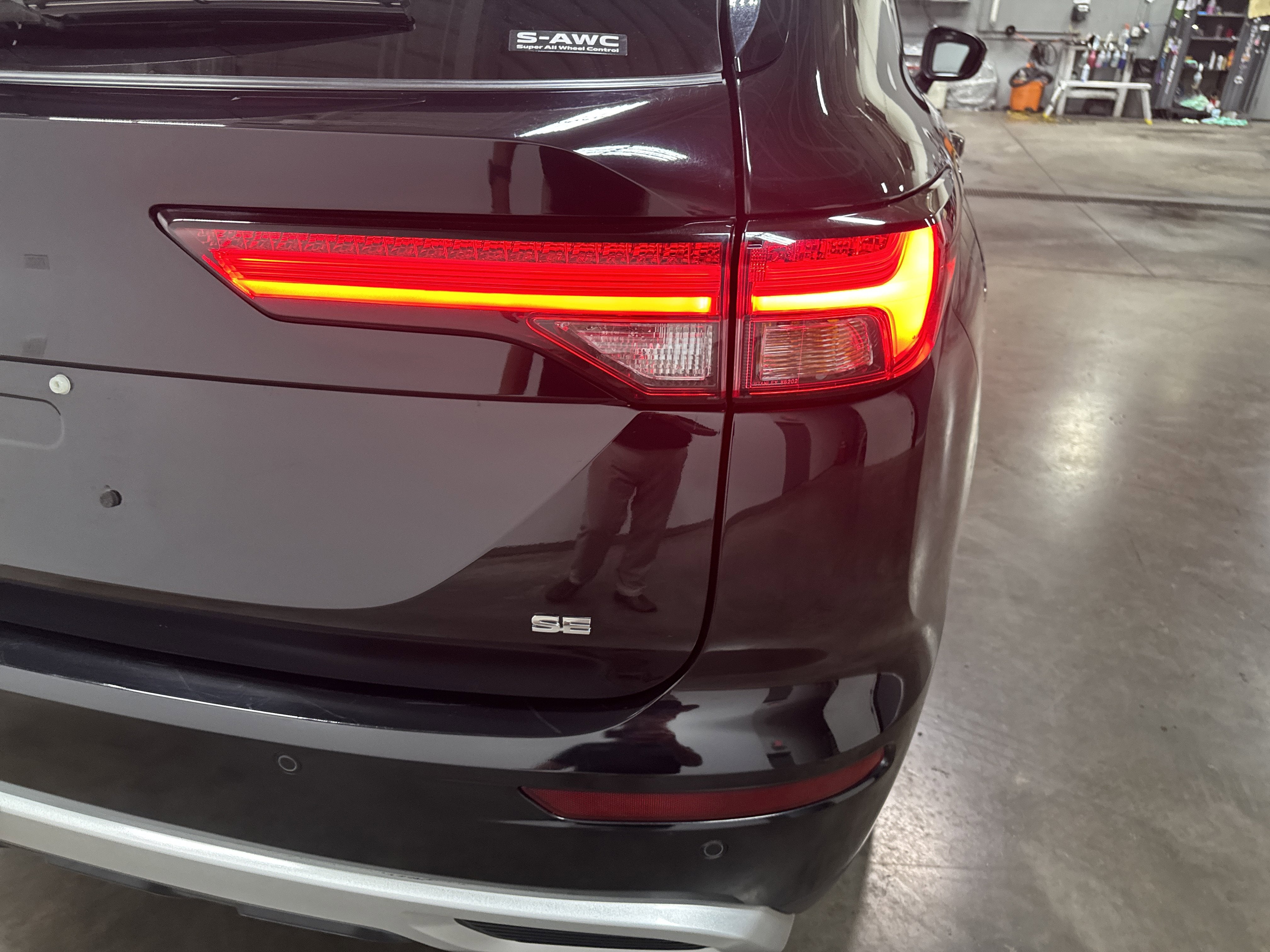 2024 Mitsubishi Outlander SE