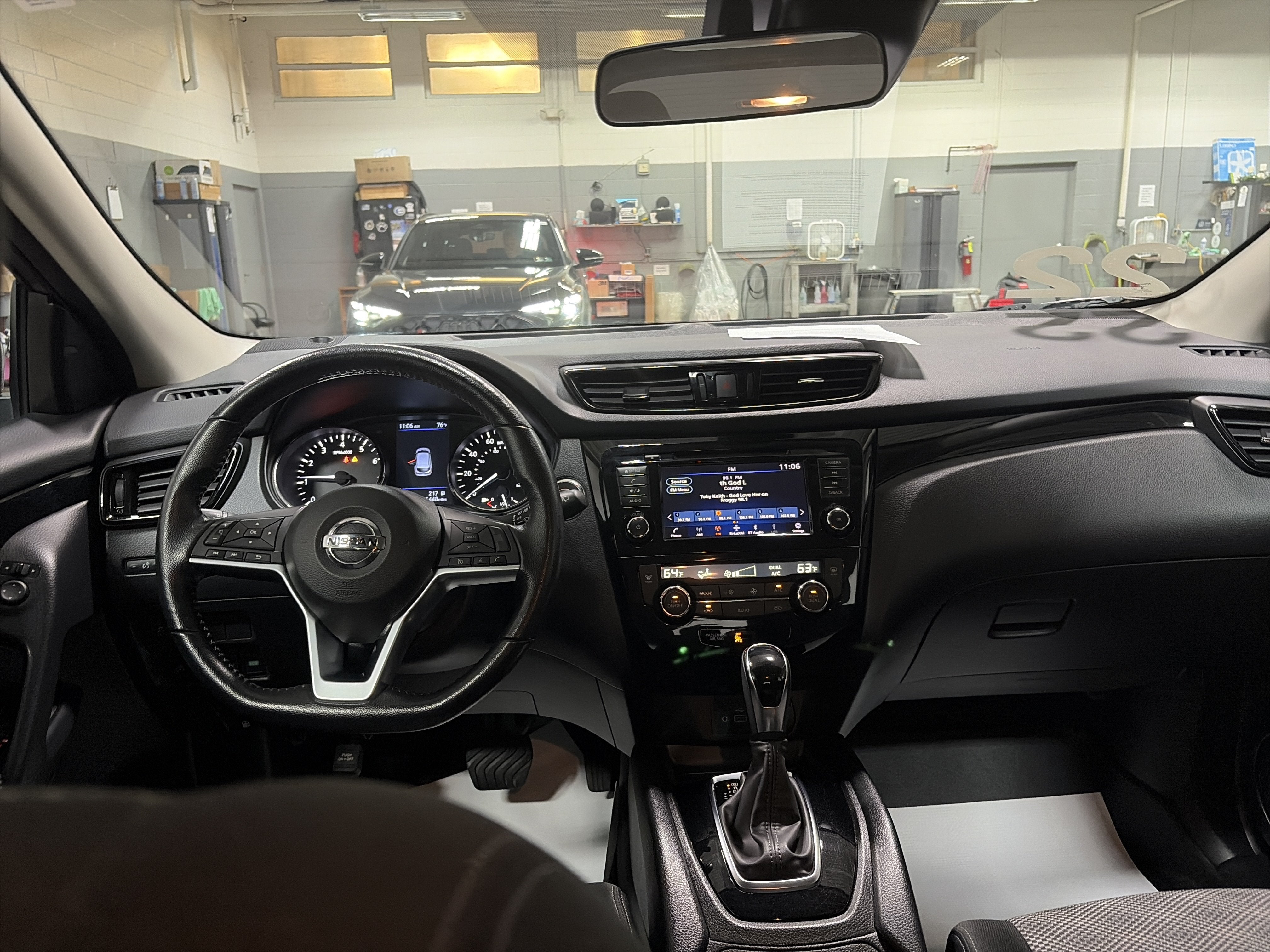 2022 Nissan Rogue Sport SV