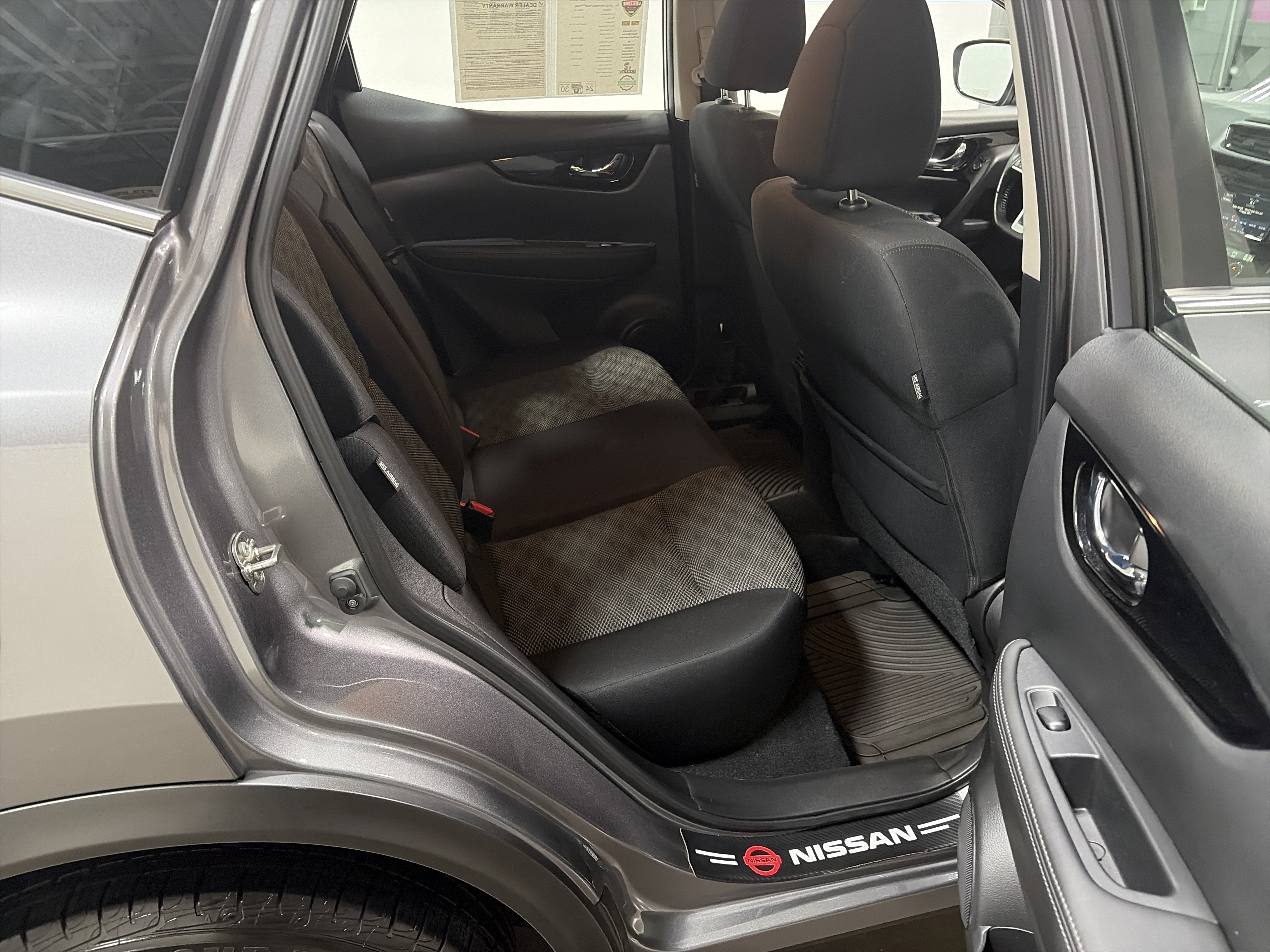 2022 Nissan Rogue Sport SV