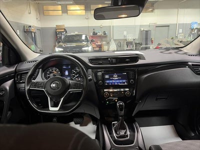 2022 Nissan Rogue Sport SV