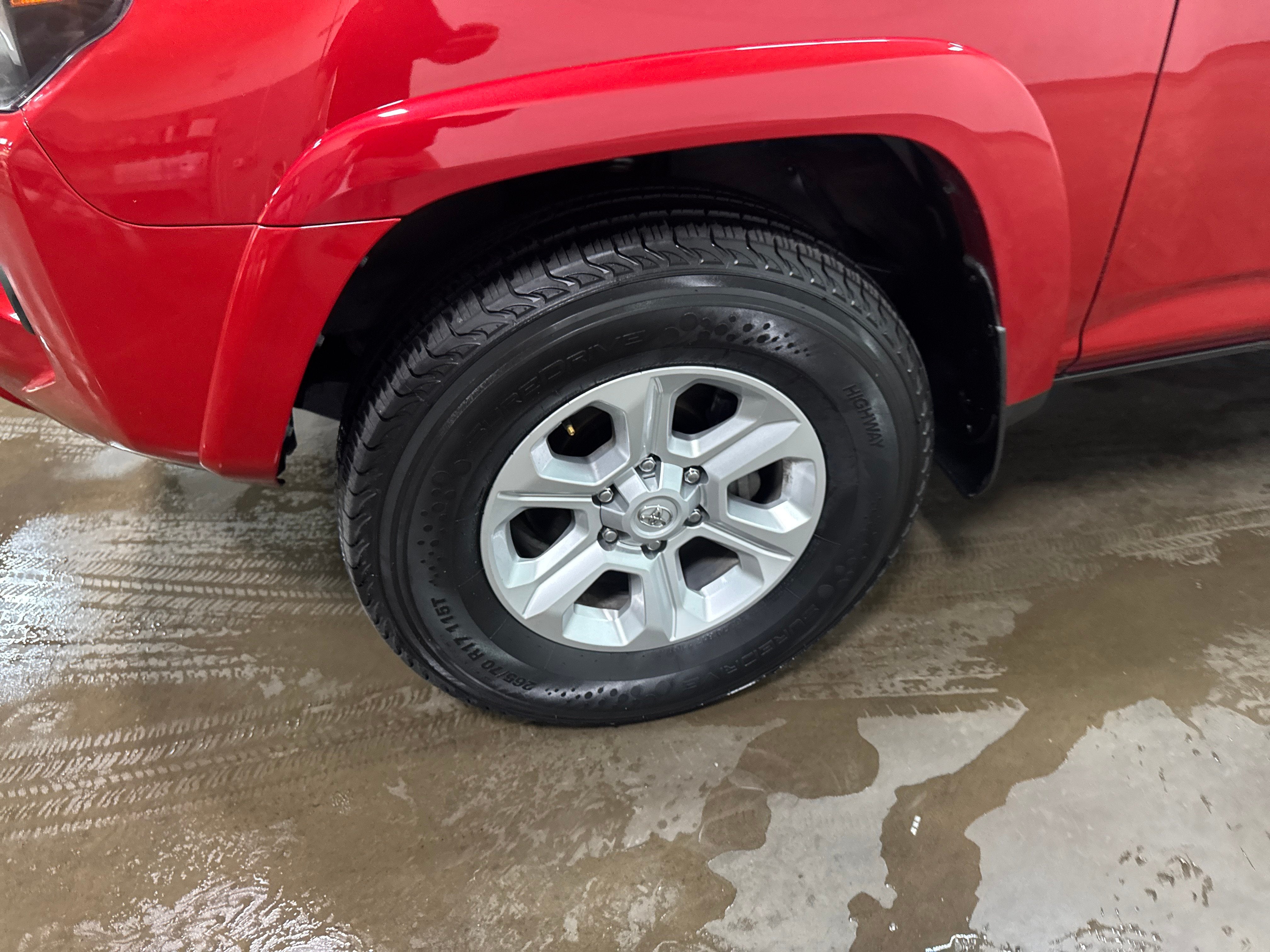 2024 Toyota 4Runner SR5