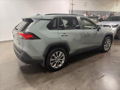 2019 Toyota RAV4 XLE Premium