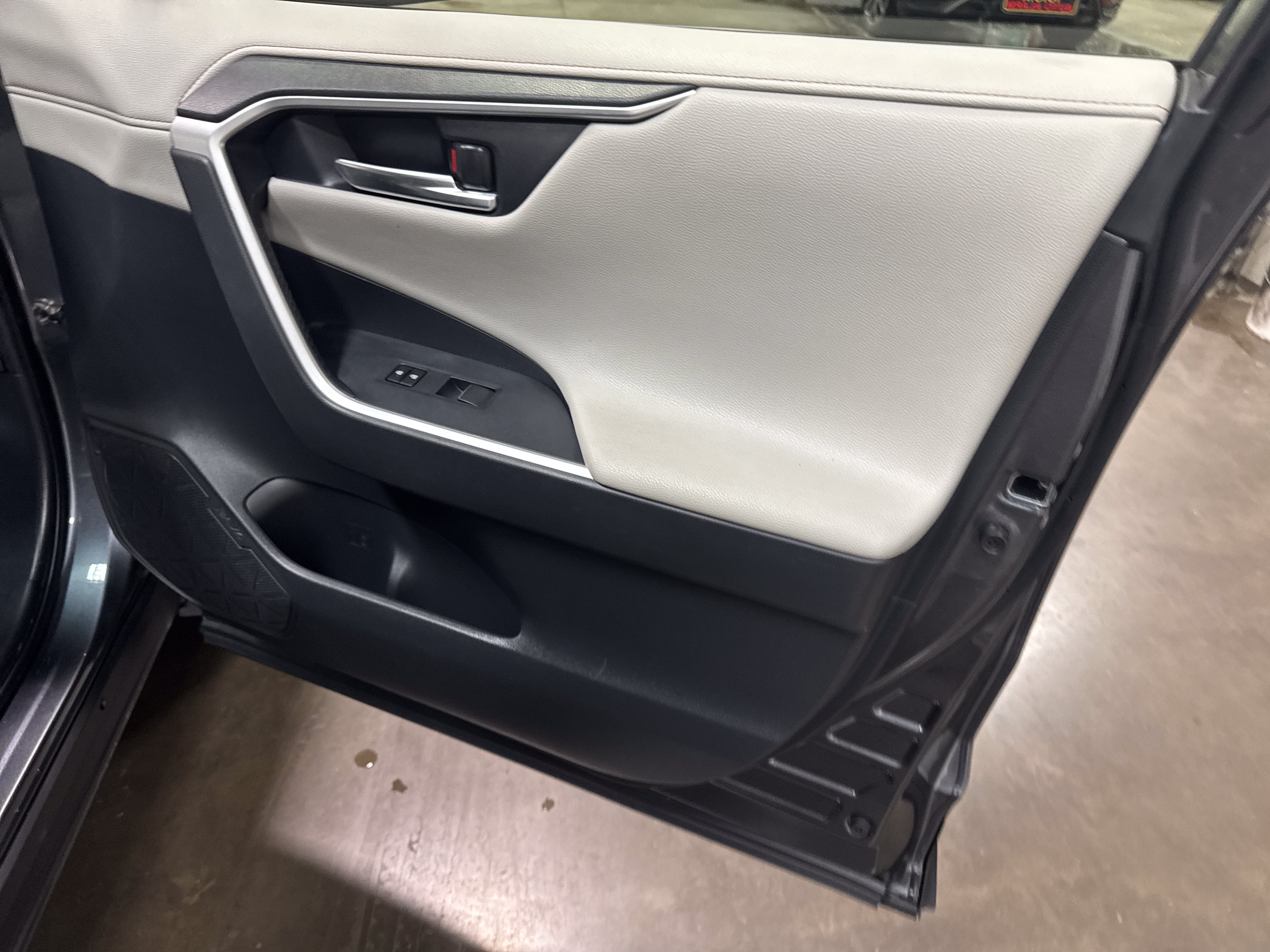 2019 Toyota RAV4 Hybrid Limited