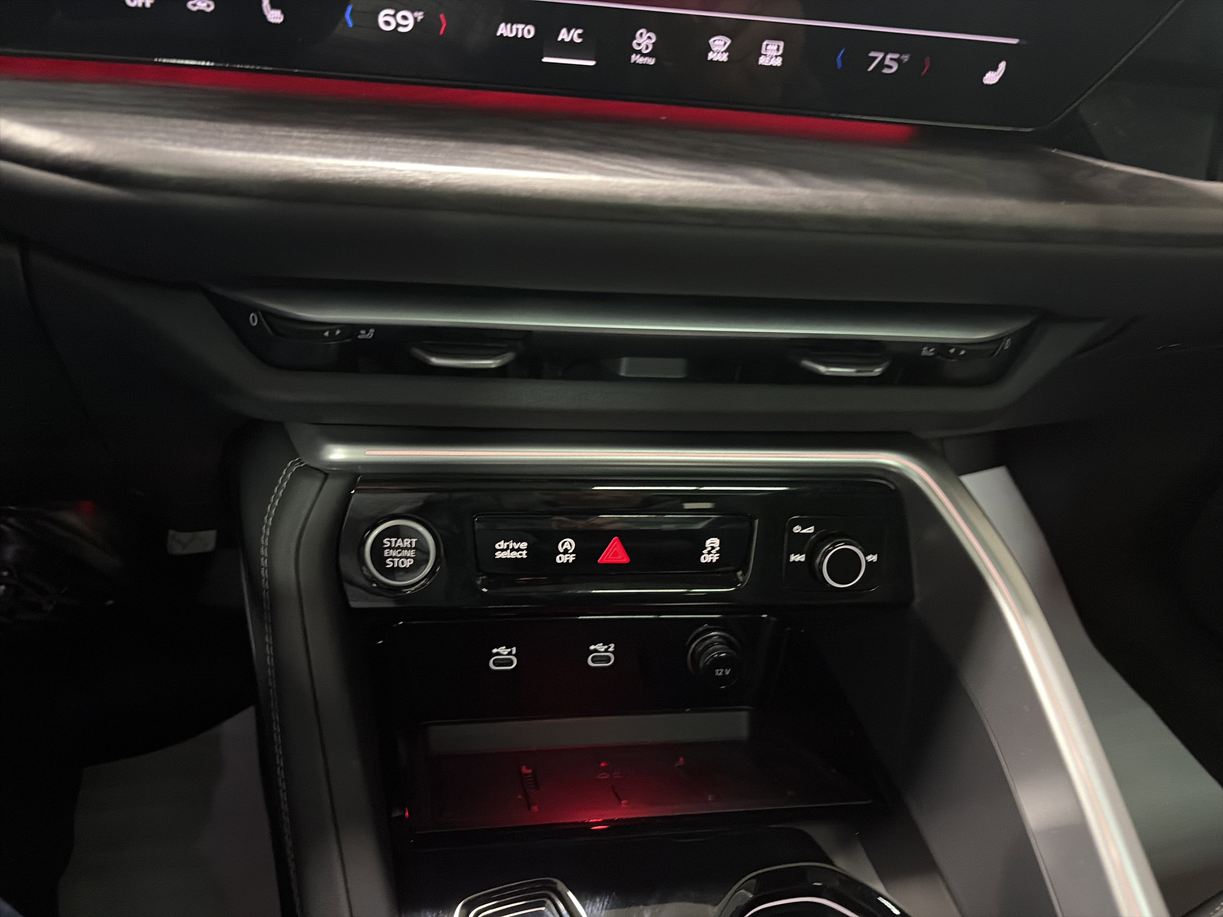 2025 Audi Q5 Premium